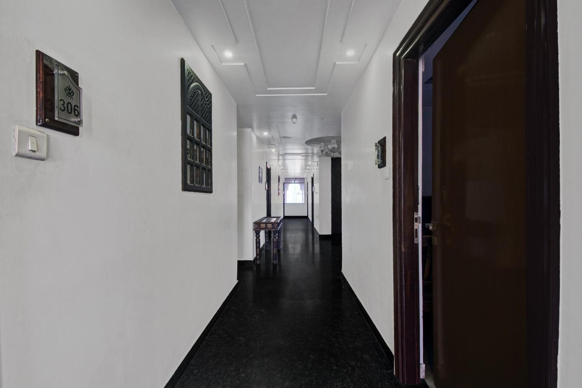 Townhouse Oak Hotel Heritage Heights Jaipur Bagian luar foto