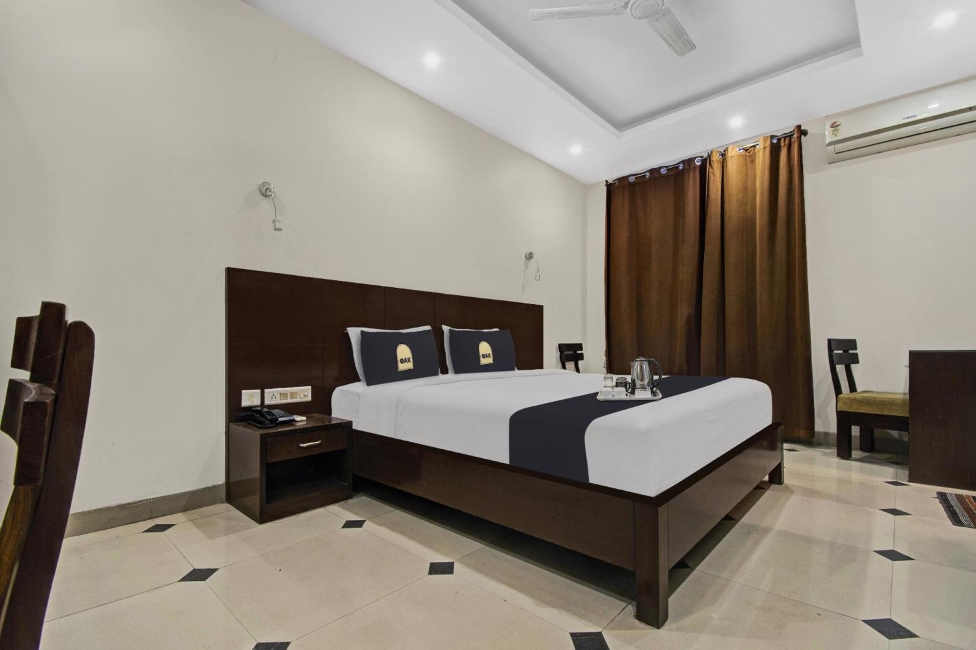Townhouse Oak Hotel Heritage Heights Jaipur Bagian luar foto