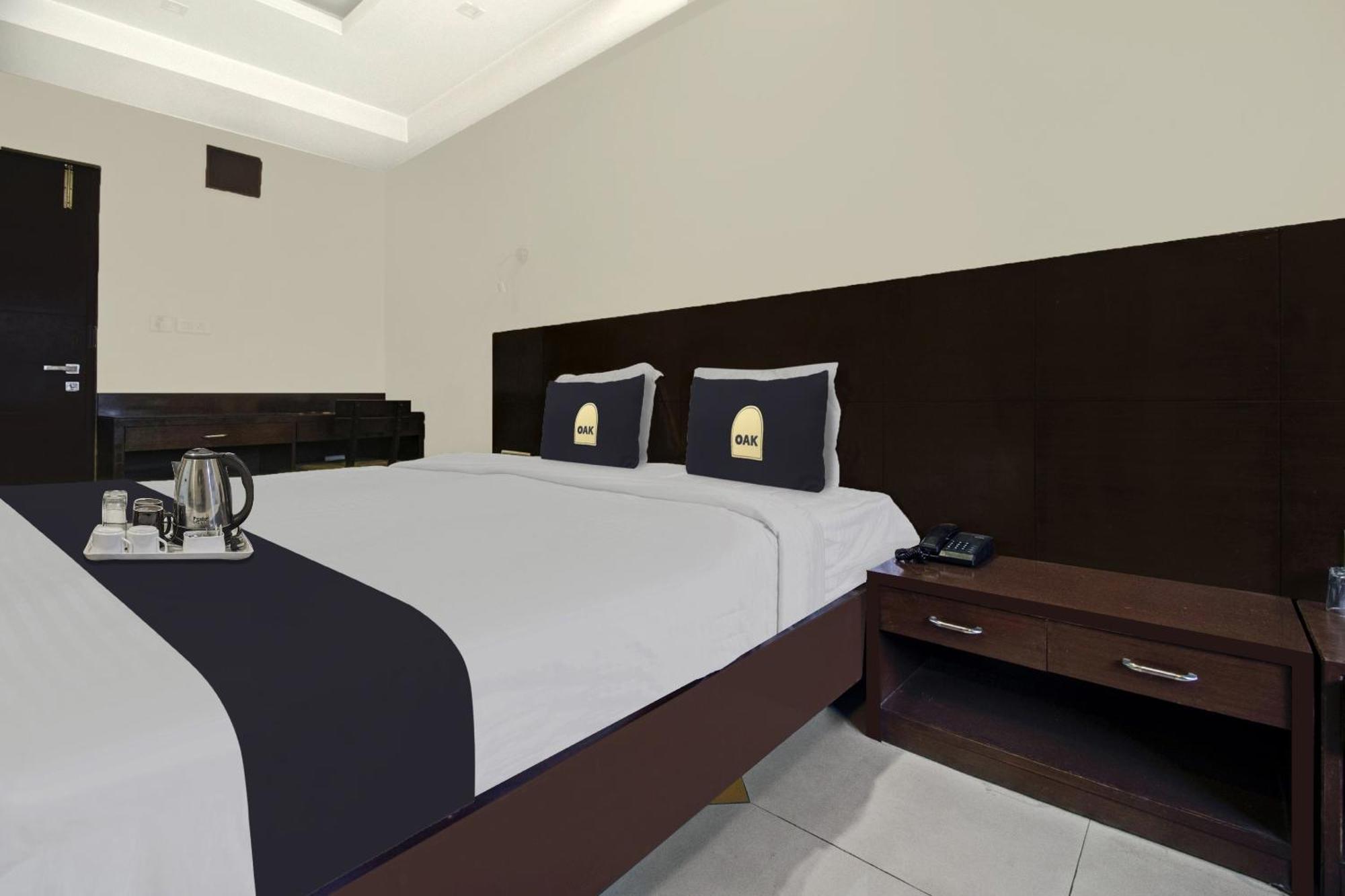 Townhouse Oak Hotel Heritage Heights Jaipur Bagian luar foto