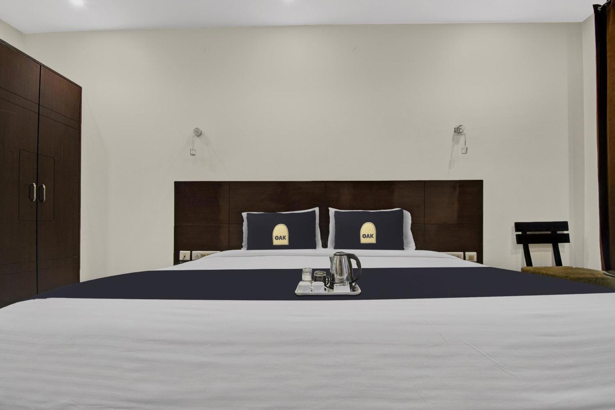 Townhouse Oak Hotel Heritage Heights Jaipur Bagian luar foto
