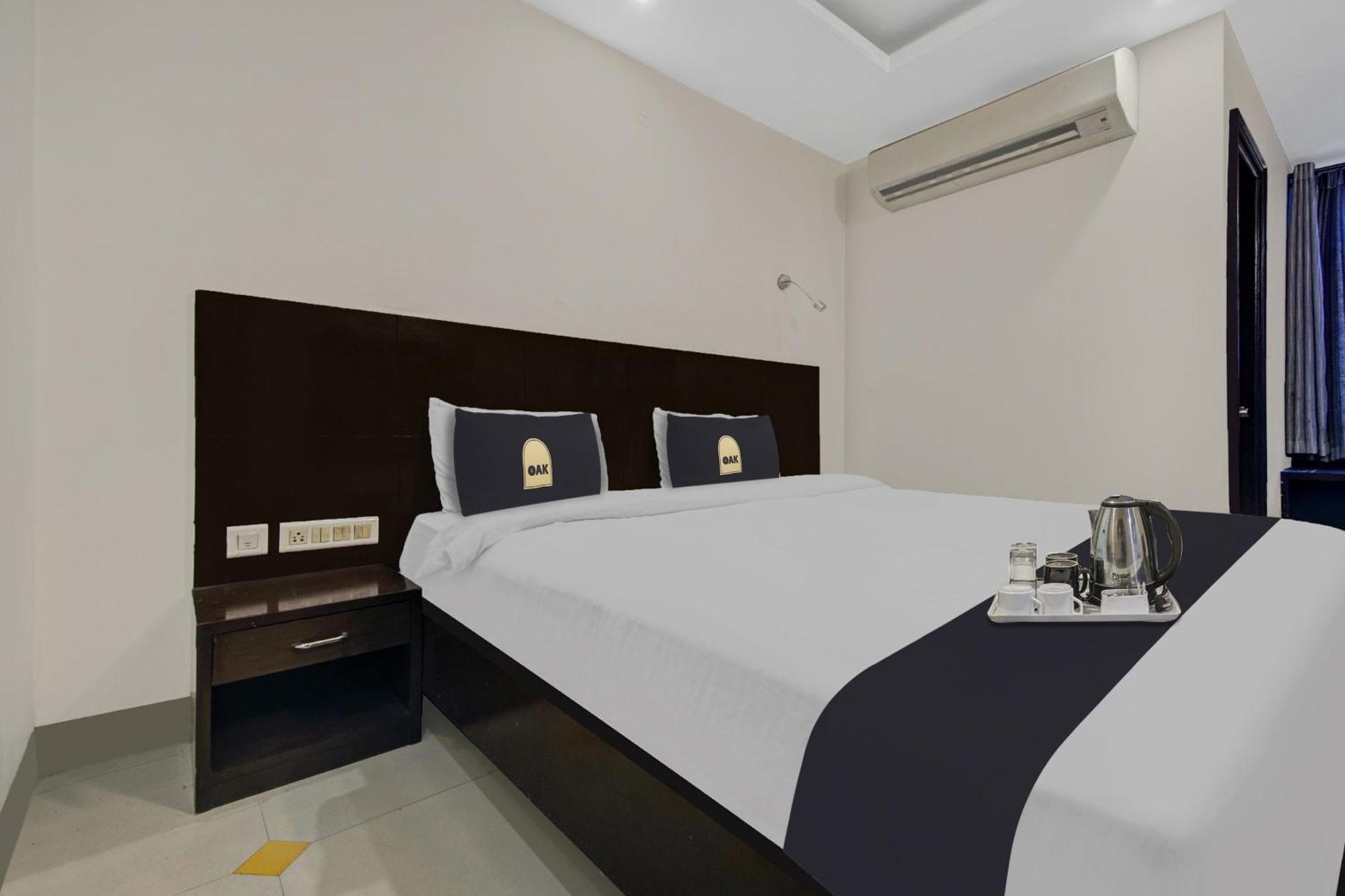 Townhouse Oak Hotel Heritage Heights Jaipur Bagian luar foto